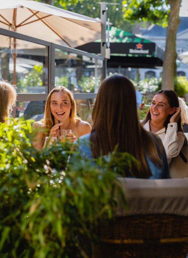 Cocktails, trendy restaurant, uniek concept, terras en restaurant Vrijthof in Maastricht